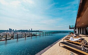 2 Bed Room, Spacious Place at Central Pattaya