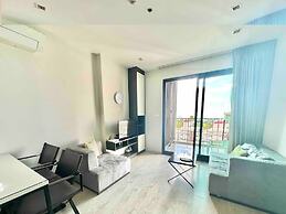 2 Bed Room Central Location-sea View Infinity Pool