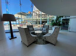 Beachfront City Oasis Soul 905