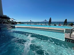 Beachfront City Oasis Soul 905