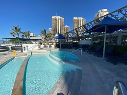 Beachfront City Oasis Soul 905