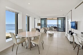 Beachfront City Oasis Soul 905