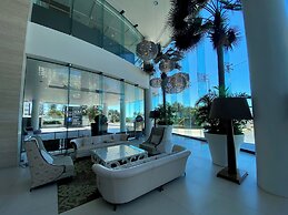 Beachfront City Oasis Soul 905