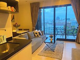 2 Bed Room At Excellent Location - Best In Class