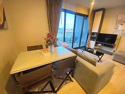 2 Bed Room At Excellent Location - Best In Class