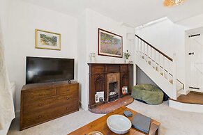 Host Stay Brackenrigg Cottage