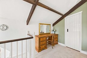Host Stay Brackenrigg Cottage