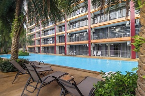 Condo Gym Plane Views Near Beach C172