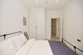 Central Tadworth Flat