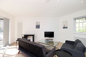 Countryside Edge Flat