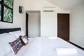 The Coastal Nest - 2BHK by Da Alohas