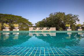 The Coastal Nest - 2BHK by Da Alohas