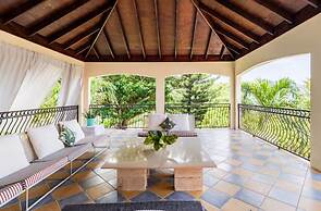Euphoria at Paradisiac Beach Club