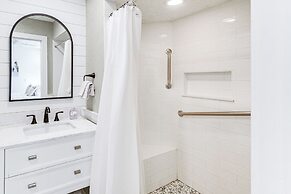 2 Mi to St Augustine Beach: Home w/ Pool Access