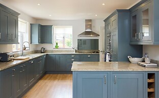 The Lindens Garden Retreat