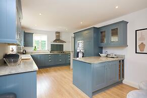The Lindens Garden Retreat