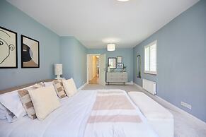 The Lindens Garden Retreat