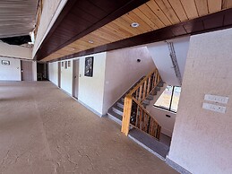 Ikonic Hotel - Bhushi Dam Lonavala