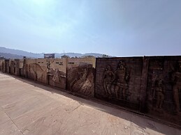Ikonic Hotel - Bhushi Dam Lonavala