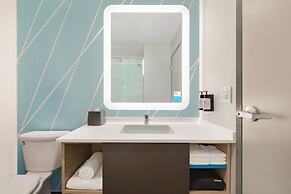 avid Hotel Bellefonte by IHG