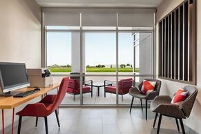 avid Hotel Bellefonte by IHG