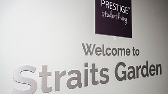 Students Only Straits Egham - 40 mins to Waterloo - Direct Bus to Heat