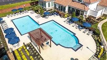 Webster Apartments By Landing