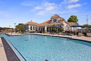 Webster Apartments By Landing