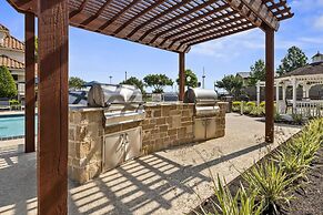 Webster Apartments By Landing