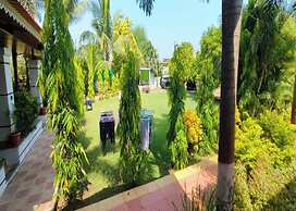 Madhuson Palms