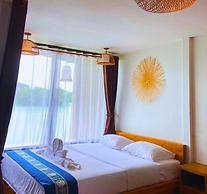 Baanrimnam Resort Lopburi