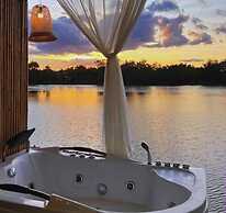Baanrimnam Resort Lopburi