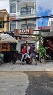 Dom Hostel and Bar