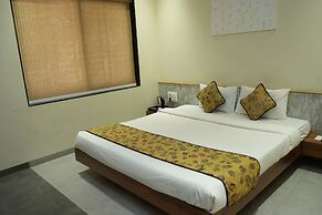 Coconut Lagoon Agro Resort