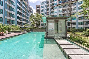 Prime Condo Near Mall & Old Town C185