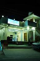 Hotel Mandakini Palace