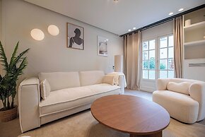 Elegant Apartment - 2br-6p - Notre Dame Cathedral