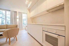 Superb Appt With AC - 2bd/6p - Madeleine/opera