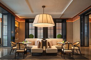 LUNGCHUEN INTERNATIONAL HOTEL