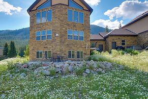 Hot Tub, Pool Table & Fireplace: 5 Mi to Breck!