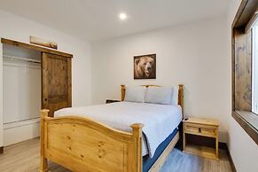Luxe Ski Escape! Breck Home w/ Hot Tub & Game Room