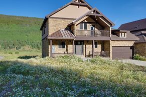 Luxe Ski Escape! Breck Home w/ Hot Tub & Game Room