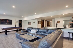 Luxe Ski Escape! Breck Home w/ Hot Tub & Game Room