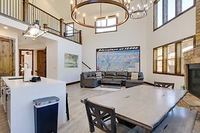 Luxe Ski Escape! Breck Home w/ Hot Tub & Game Room