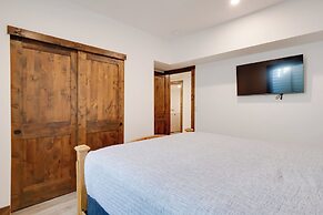 Luxe Ski Escape! Breck Home w/ Hot Tub & Game Room