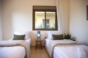 Akl - Chic Apts & Balconies in Batroun