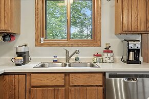 The Treehouse Lakes & Trails Cabin 3 Bedroom Cabin