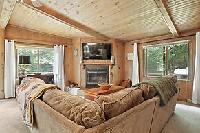 The Treehouse Lakes & Trails Cabin 3 Bedroom Cabin