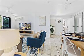 Rainforest Reef Retreat - Esplanade Ground-floor Apartment