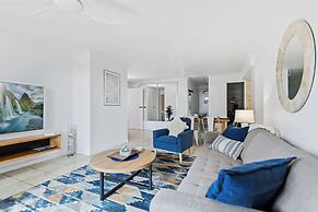 Rainforest Reef Retreat - Esplanade Ground-floor Apartment
